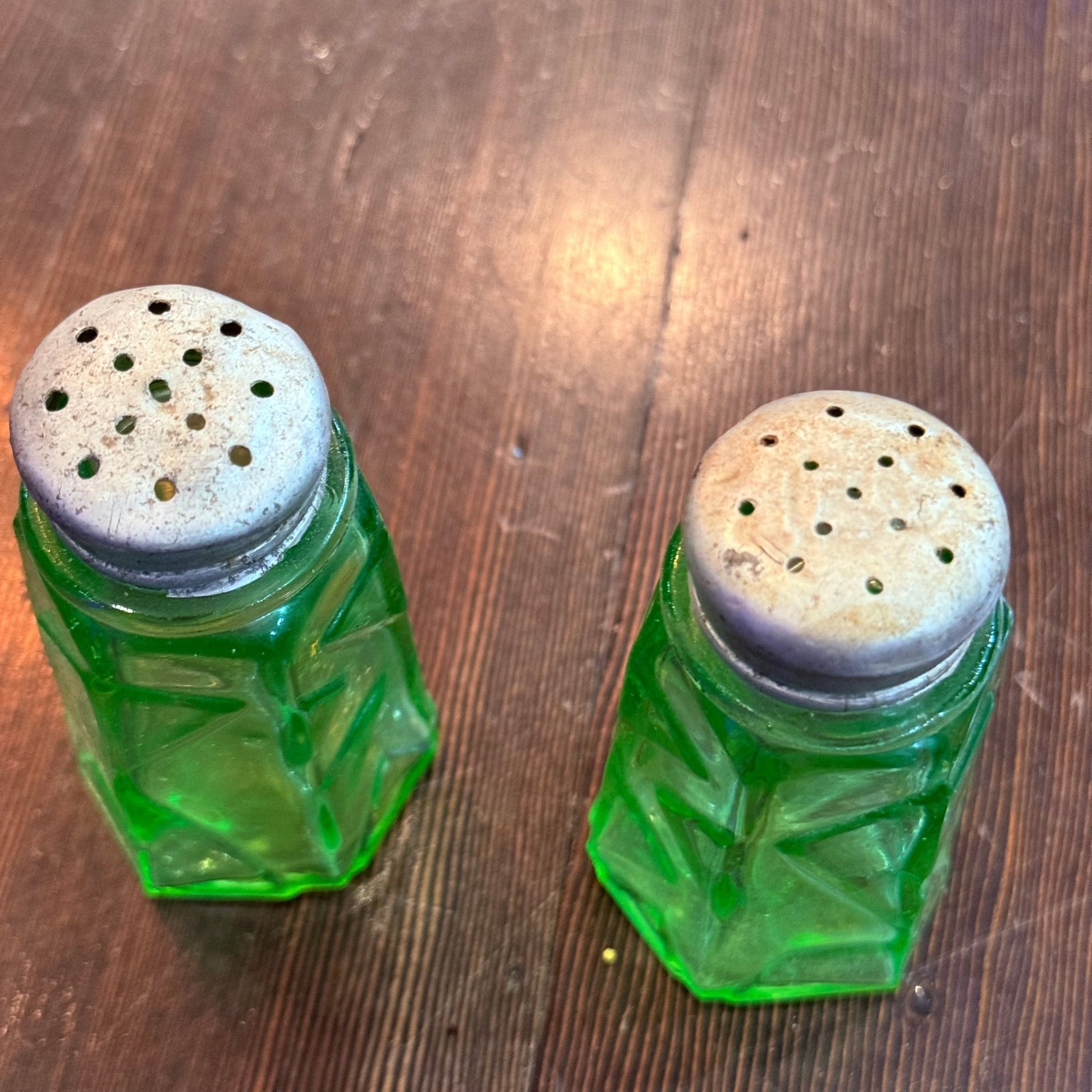 Antique Deco Uranium Glass Salt Pepper Shakers - Loved To Death