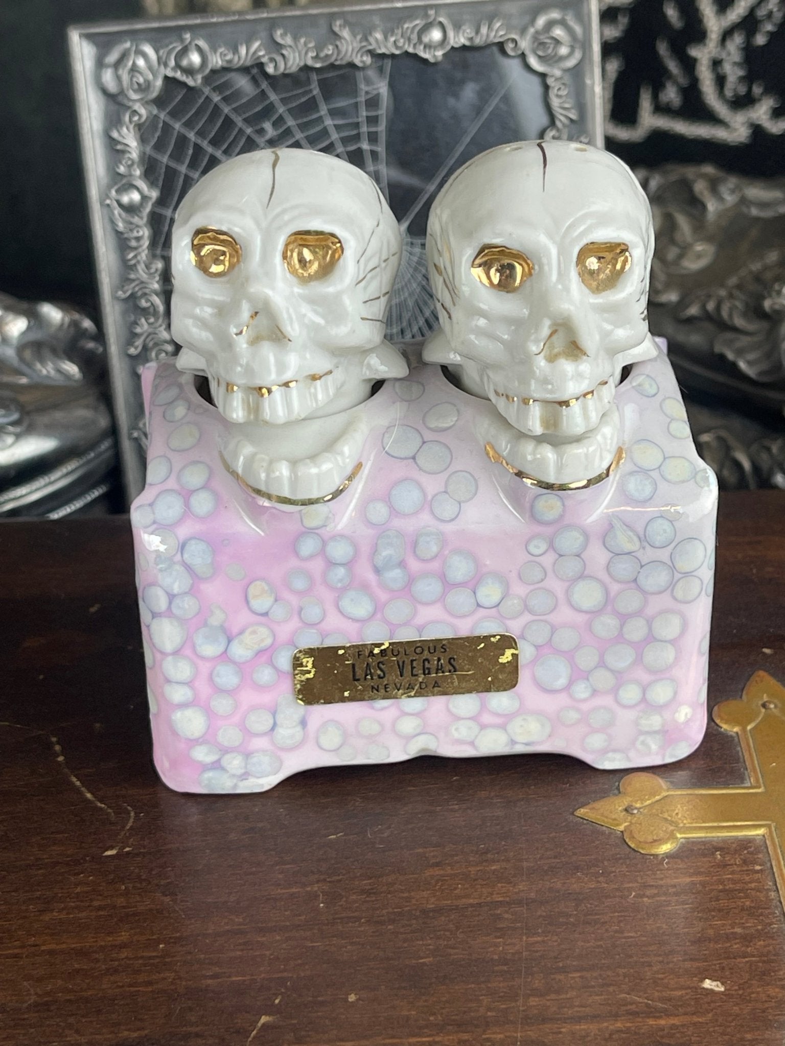 Antique Skull Nodder Salt & Pepper Set - Loved To Death