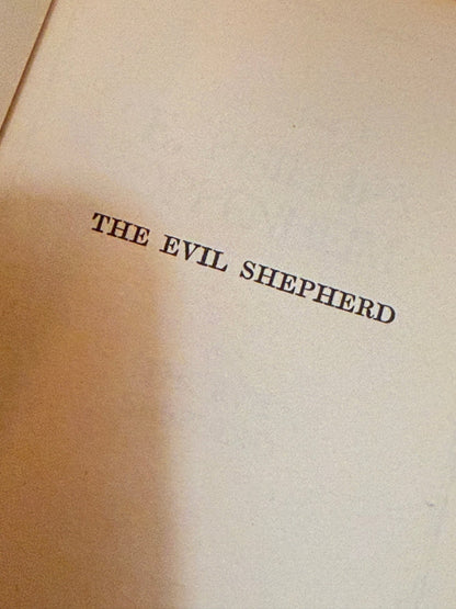 Spider In Web Gold Embossed { The Evil Shepherd } 1922 Oppenheimer Book - Loved To Death