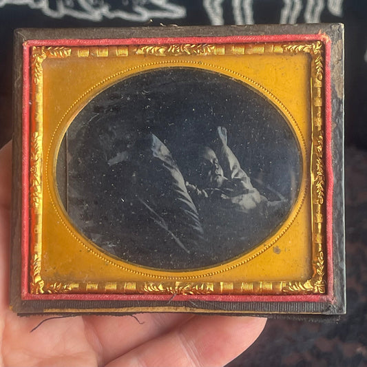 Victorian Mourning Daguerreotype In 1/2 Case Post Mortem Child - Loved To Death